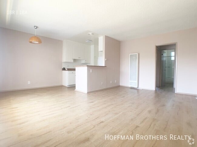 Building Photo - 12620 Caswell Ave Unit 3A Rental