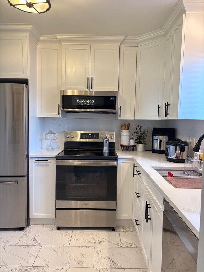 Building Photo - 2534 Boundbrook Dr S Rental