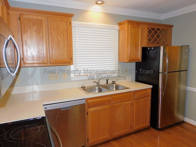 Photo - 12 Cedar Knoll Dr