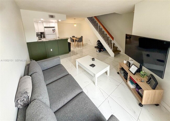 Photo - 650 NW 86th Pl Unidad 3209