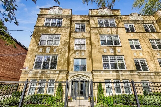Building Photo - 1914 W Chase Ave Rental