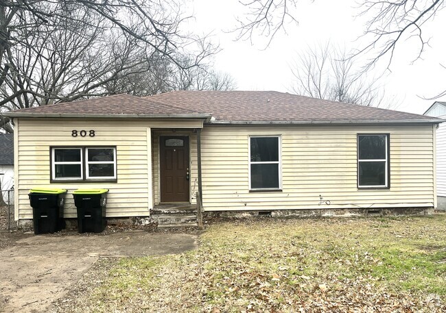 Building Photo - 808 S Johnston Ave Rental