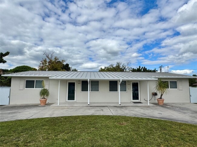 Building Photo - 8101 SW 4th St Unit 8101