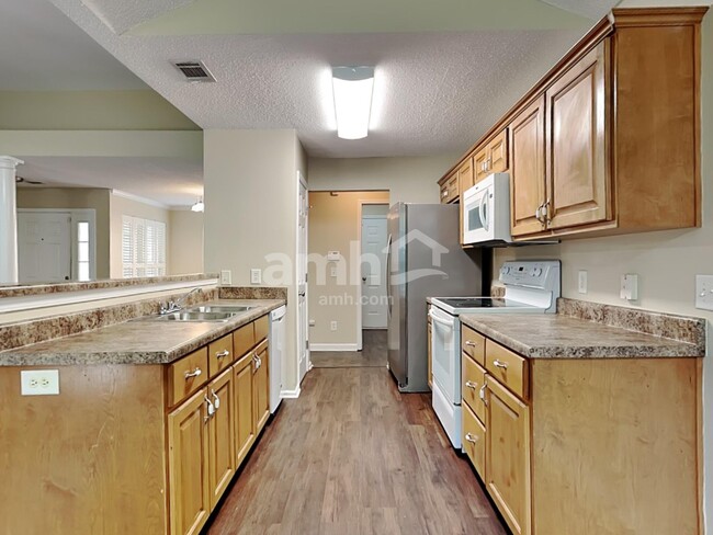 Photo - 260 Pampas Dr