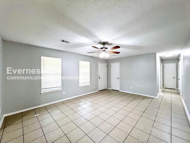 Photo - 6175 Forestgate Rd