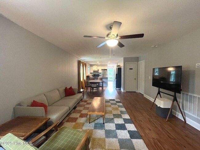 Photo - 162 Midway Rd