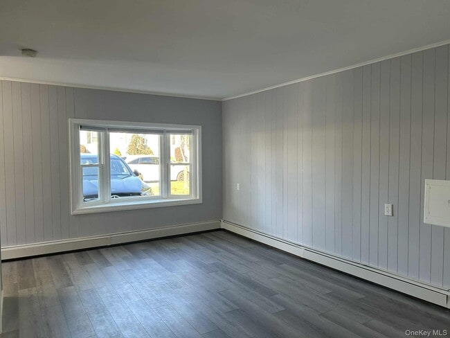 Photo - 344 Van Buren St