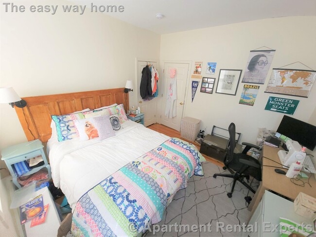 Photo - 37 Oak St Unit #3R