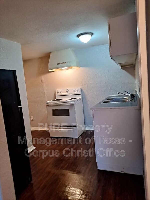 Photo - 901 Furman Ave Unidad Apt J