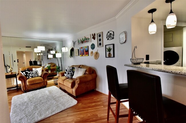 Photo - 3525 Sage Rd Unidad 701