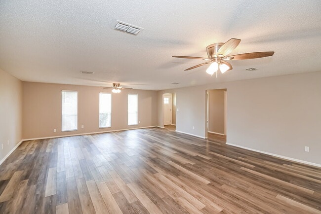 Photo - 2891 Gatling Blvd