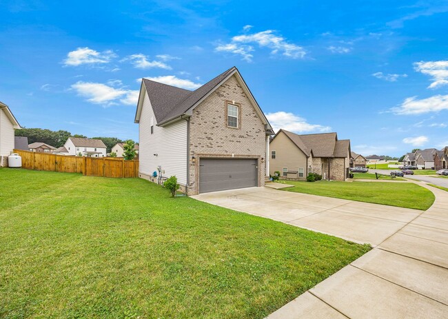 Photo - Pet Friendly Four Bedroom!