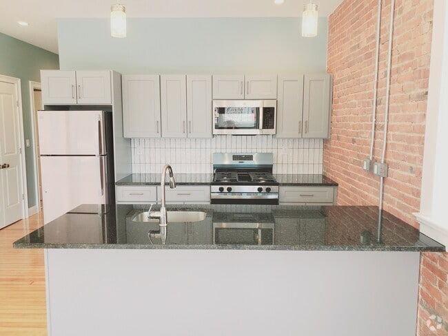 Building Photo - 61 Washington St Unit 2C Rental