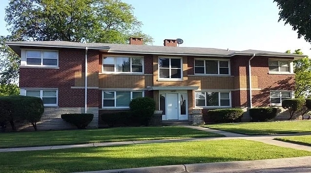 Building Photo - 10350 Milford St Unit G2