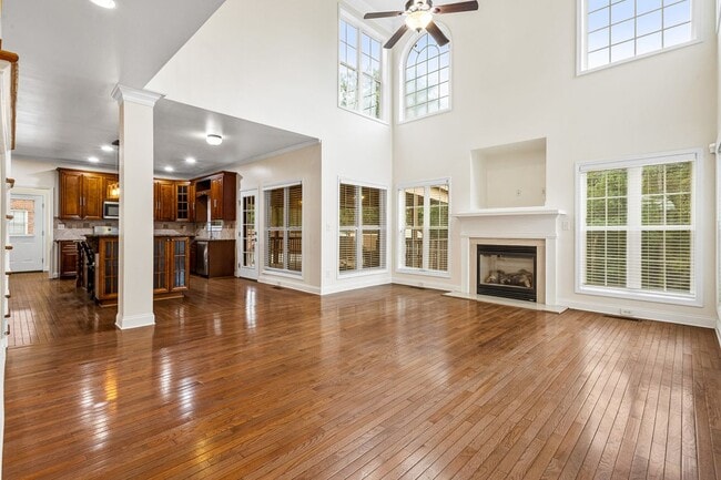 Photo - 2624 Crest Valley Dr