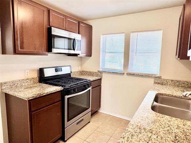 Photo - 6904 Bennington Dr