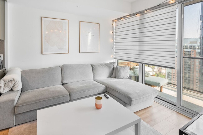 Photo - 135 E Liberty St