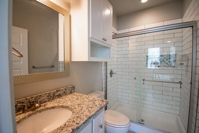 Photo - 1508 Avenue W