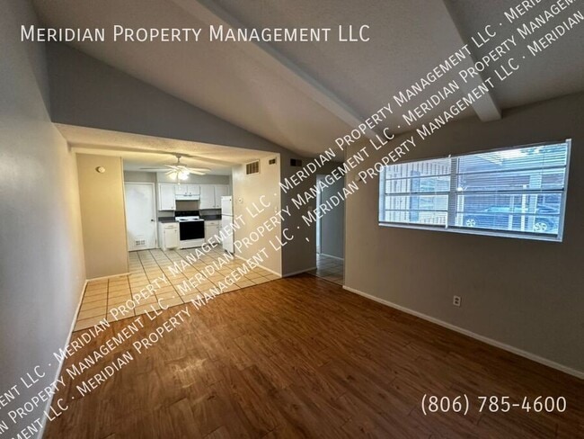 Building Photo - 1714 Elkhart Ave Unit D
