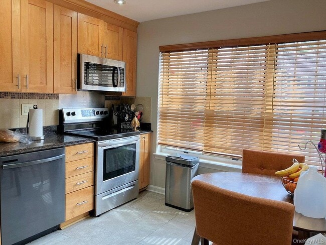 Photo - 1404 Pondcrest Ln