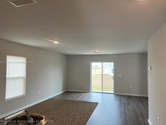 Photo - 1452 Stone Ridge Cir