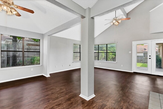 Photo - $1,000 Off first month.