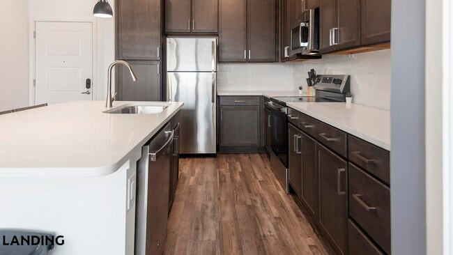 Photo - 4670 Merchants Park Cir Unidad 01-409