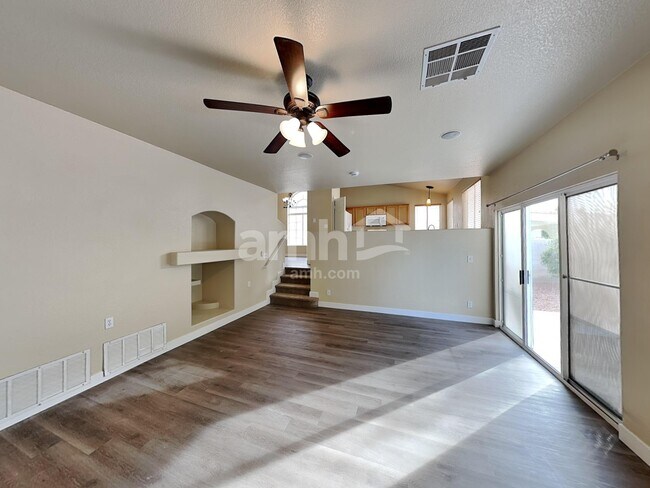 Photo - 9563 Lavarun Ct