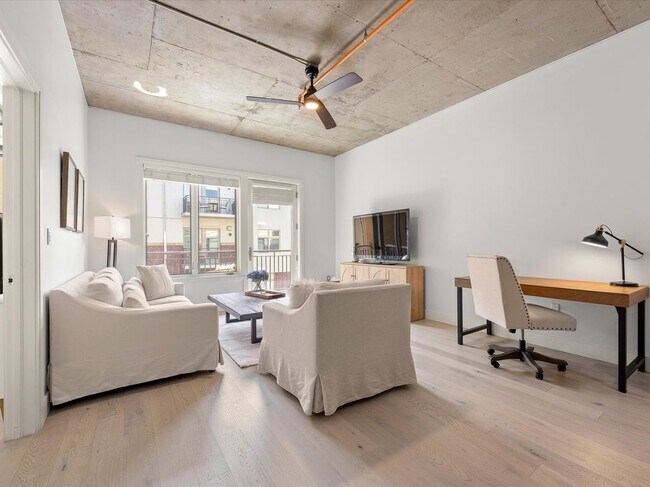 3301 Arapahoe Ave Unit 322