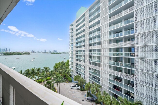 Photo - 800 West Ave Unidad 738 Rental