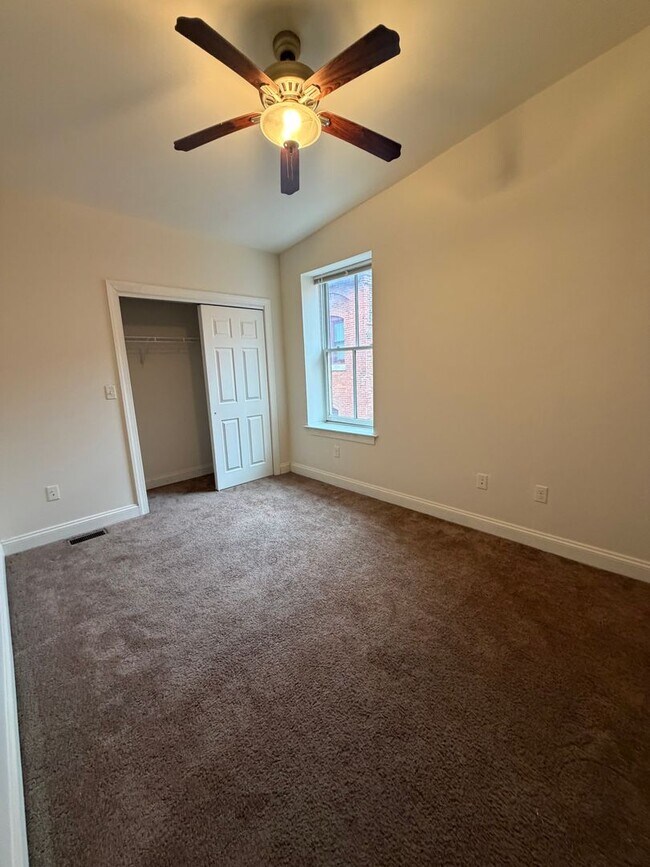 Photo - 22 N George St Unit 1