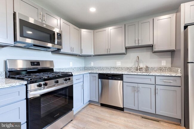 Photo - 633 Lucia Ave