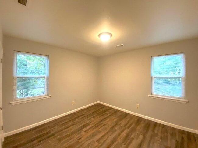 Photo - 2922 Hale Ave Unidad 2922 Hale