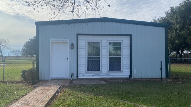 Photo - 32910 Morrison Rd