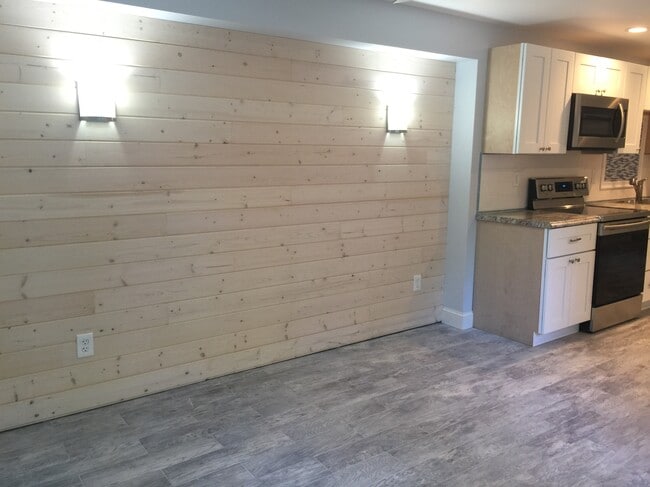 Photo - 16 Sherwood Dr