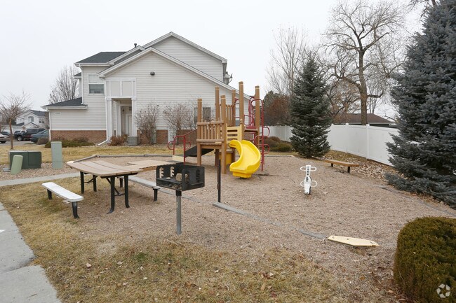 Photo - Sheridan Ridge Townhomes