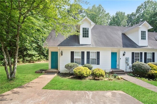 Photo - 6714 Lakewood Dr Townhome