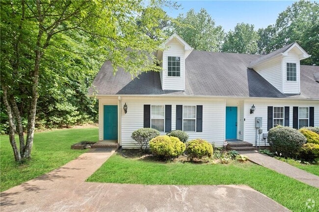 Building Photo - 6714 Lakewood Dr Rental