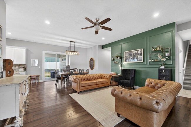 Photo - 2110 S Herron Dr