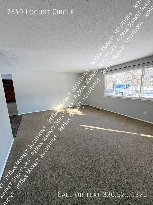 Photo - 7640 Locust Cir