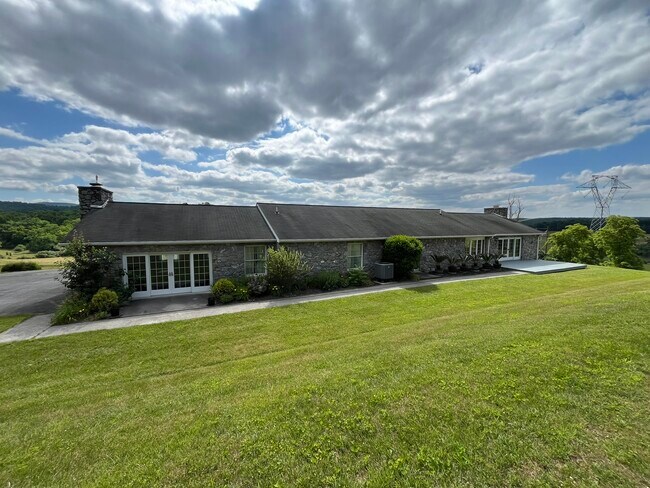 Photo - 1281 Stony Hill Rd
