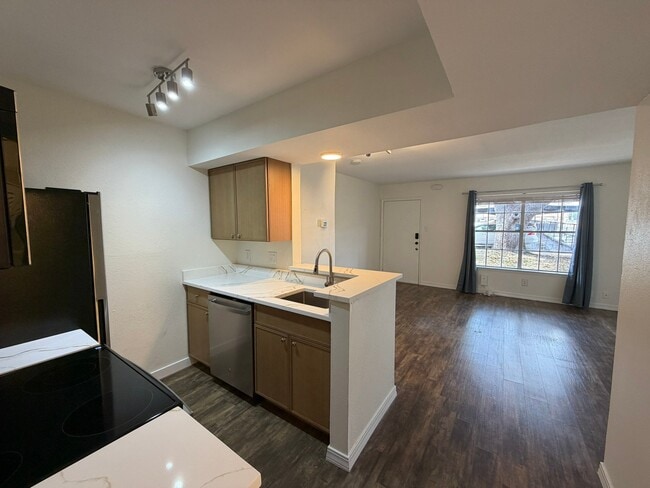 Photo - 170 De Chantle Rd Unidad 705