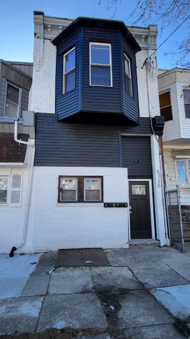 Photo - 5720 W Girard Ave