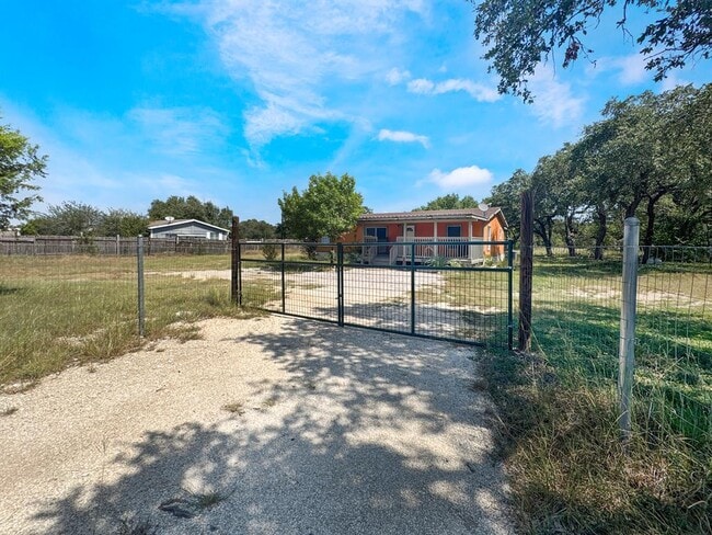 Building Photo - 700 Co Rd 201 Rental
