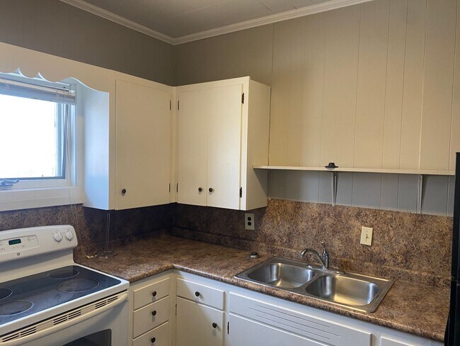 Photo - 105 W Cherry Ave Unit E