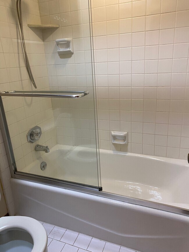 Photo - 2504 Tredington Way