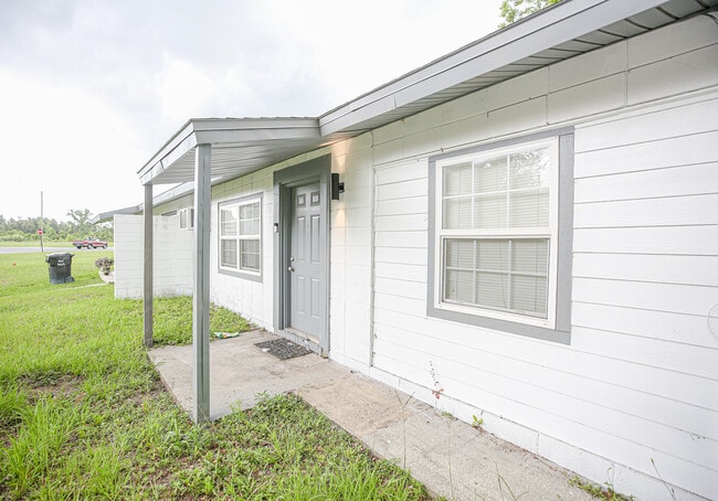 Photo - 1315 S Center St