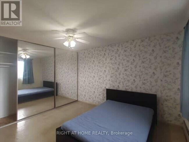 Photo - 20 Chesterton Dr Unit 501