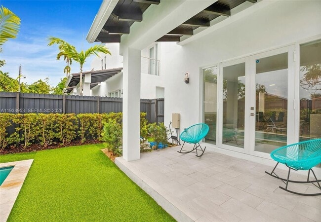 Photo - 3655 SW 26th St