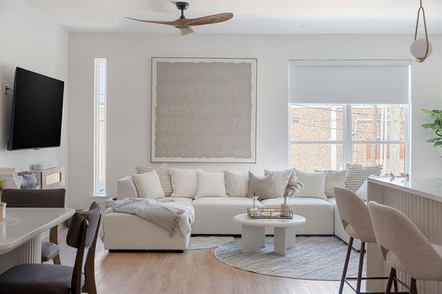 167 S Prairie Ave